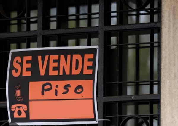 El peculiar mercado inmobiliario de La Pola: sin apenas pisos para alquilar y unos cuantos en venta